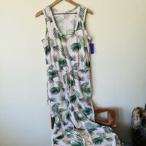 💜 Lands’ End | leaf striped multi pattern green jumpsuit - Picture 2 of 5